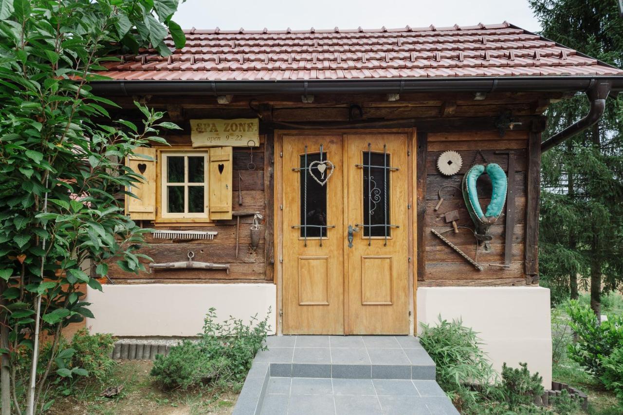 Traditional Houses Korana River 카를로바츠 외부 사진